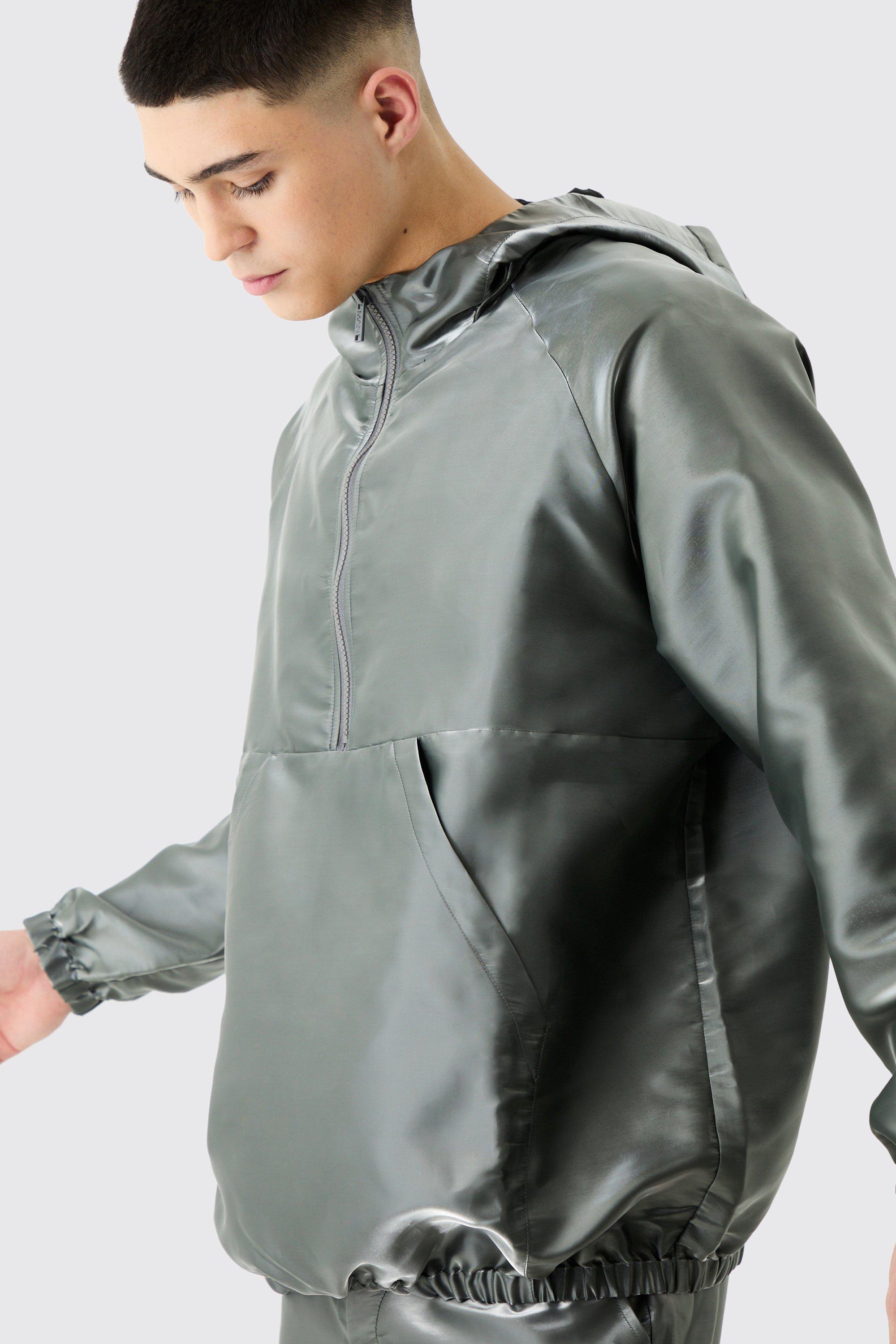 Oversize Metallic Windbreaker mit halbem ReiBverschluss boohoo DE