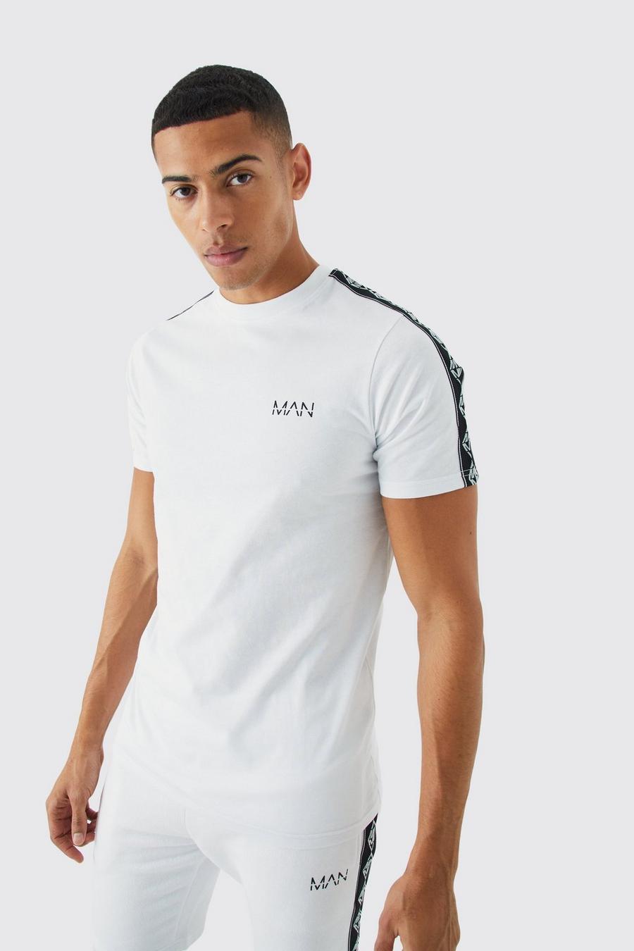 White MAN T-shirt och shorts med paneler image number 1