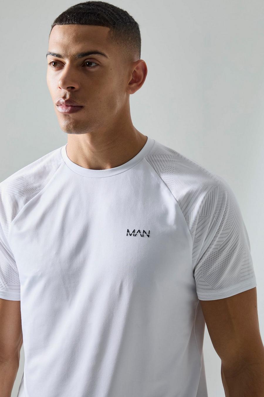 T-shirt à motif jacquard et imprimé géométrique - MAN Active, White