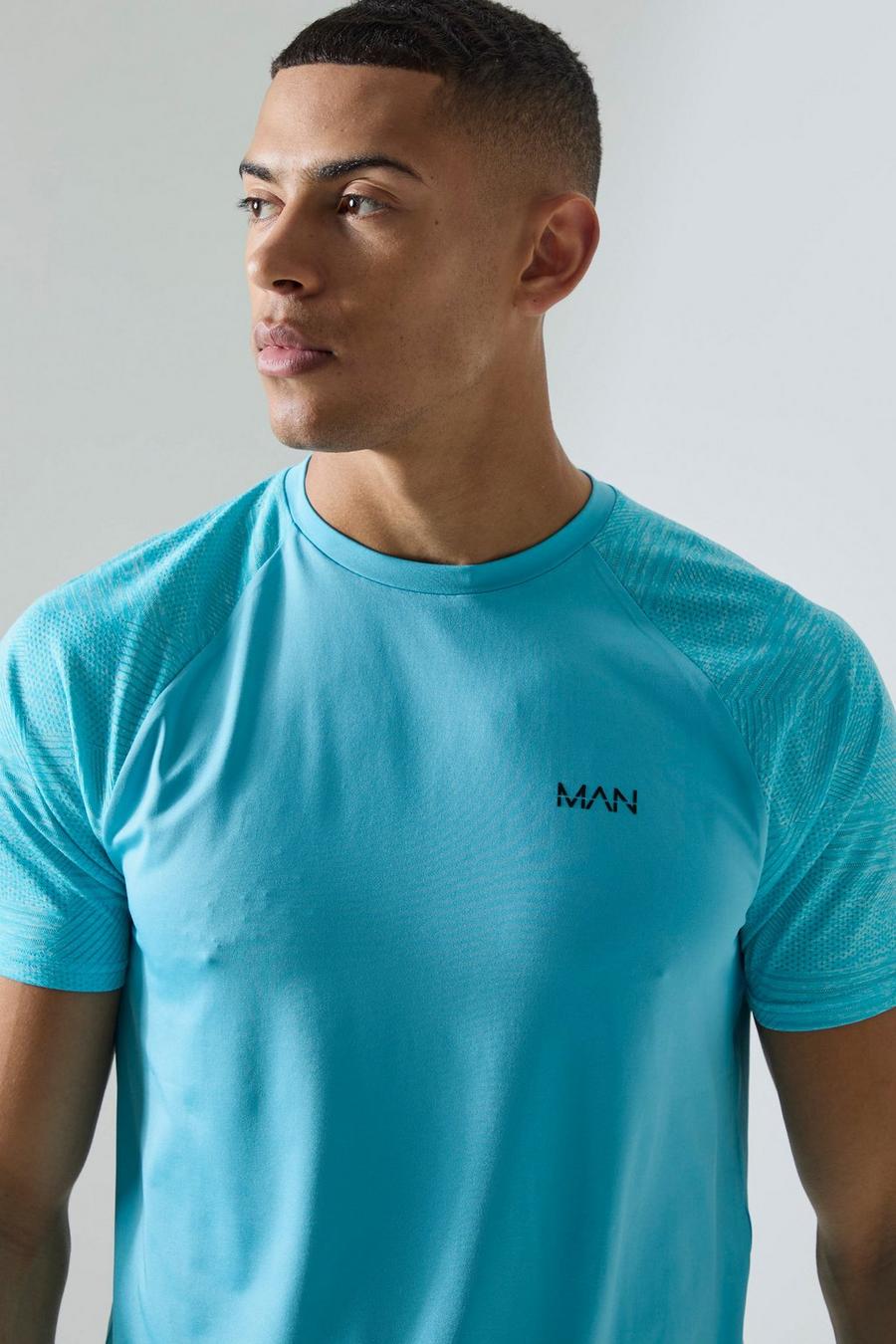 Aqua Man Active Jacquard Geo Print T-Shirt image number 1