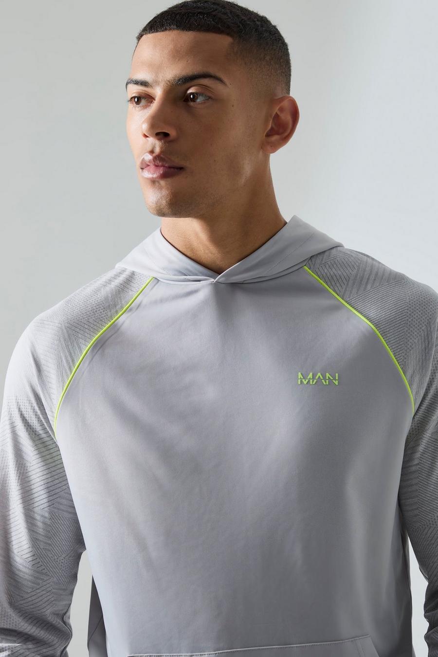 Grey MAN Active Lätt hoodie med geometriskt mönster image number 1