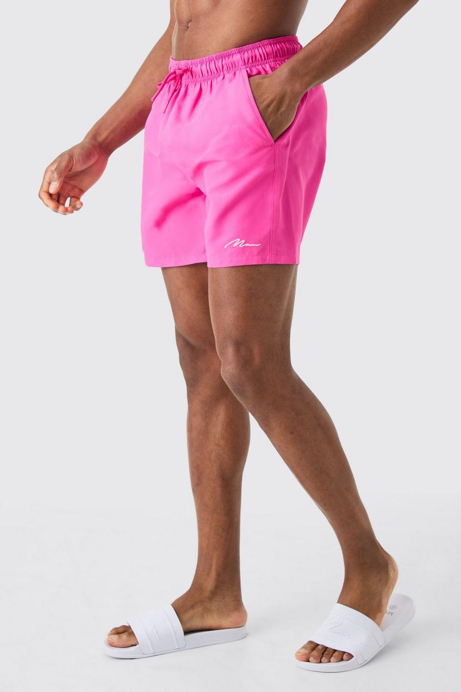 Costume a pantaloncino medio con firma Man, Neon-pink