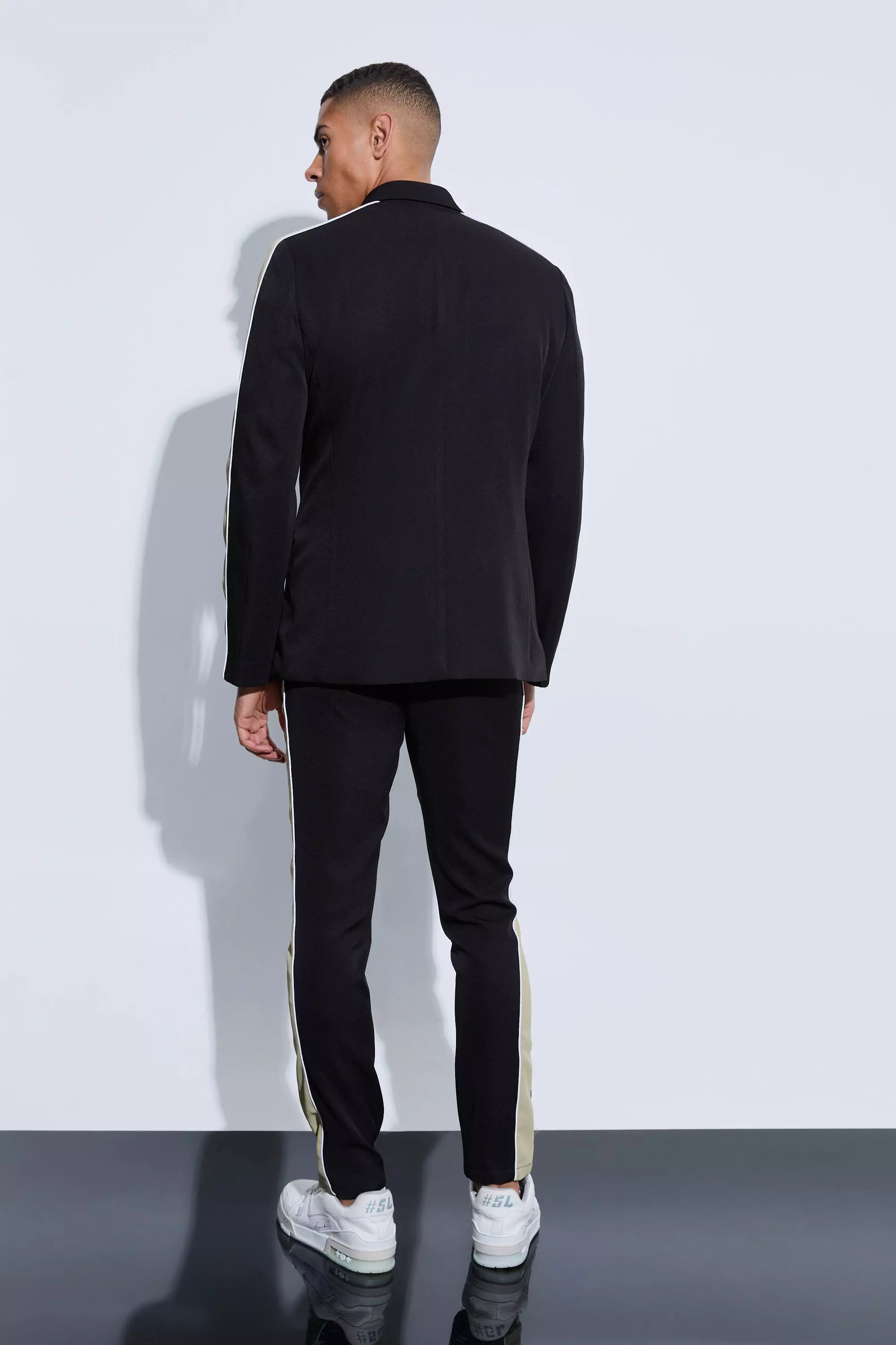 Black Contrast Panel Double Breasted Relaxed Fit Blazer صورة بديلة