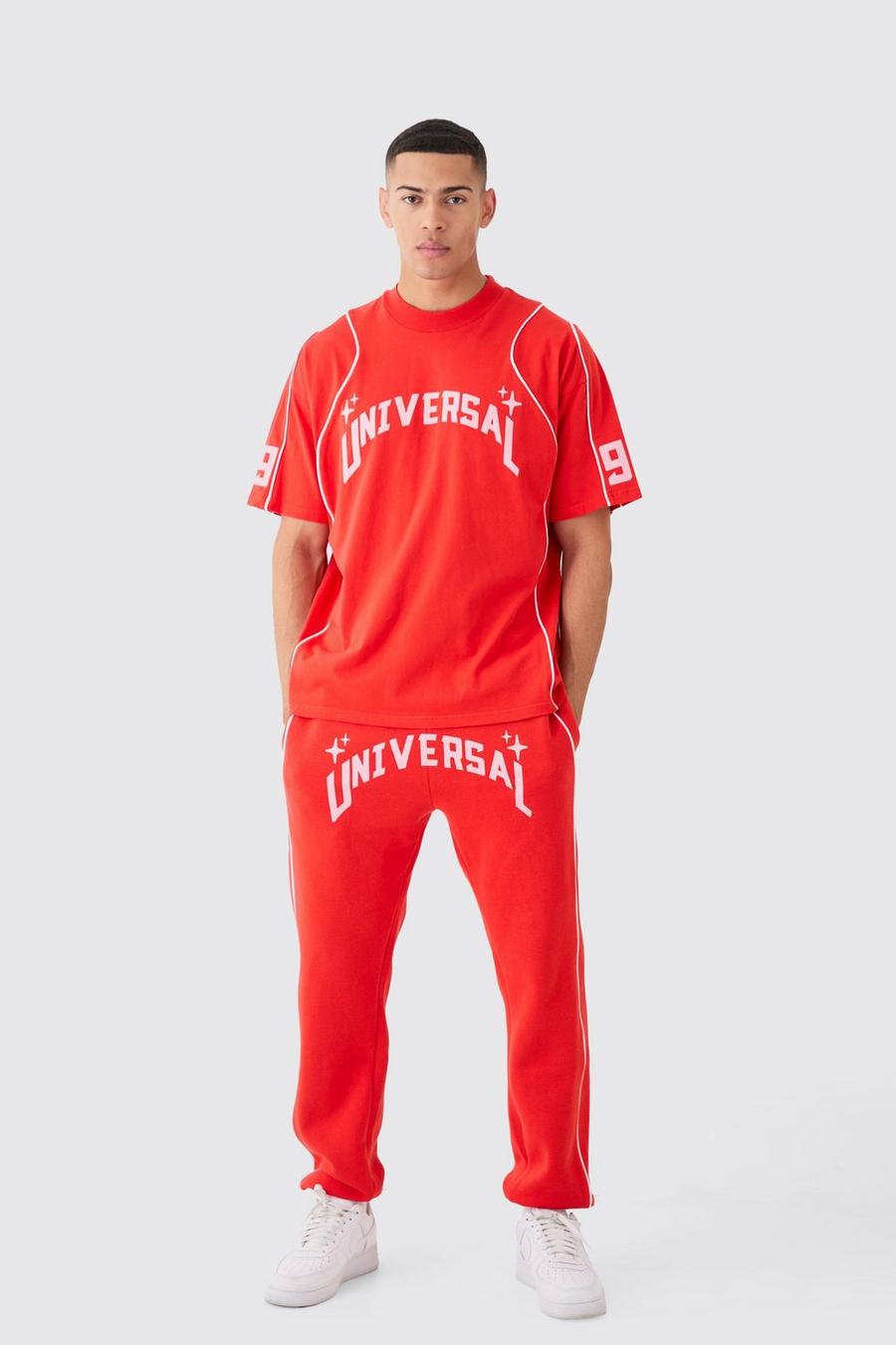 T-shirt oversize con grafica Universal e girocollo esteso & pantaloni tuta, Red image number 1