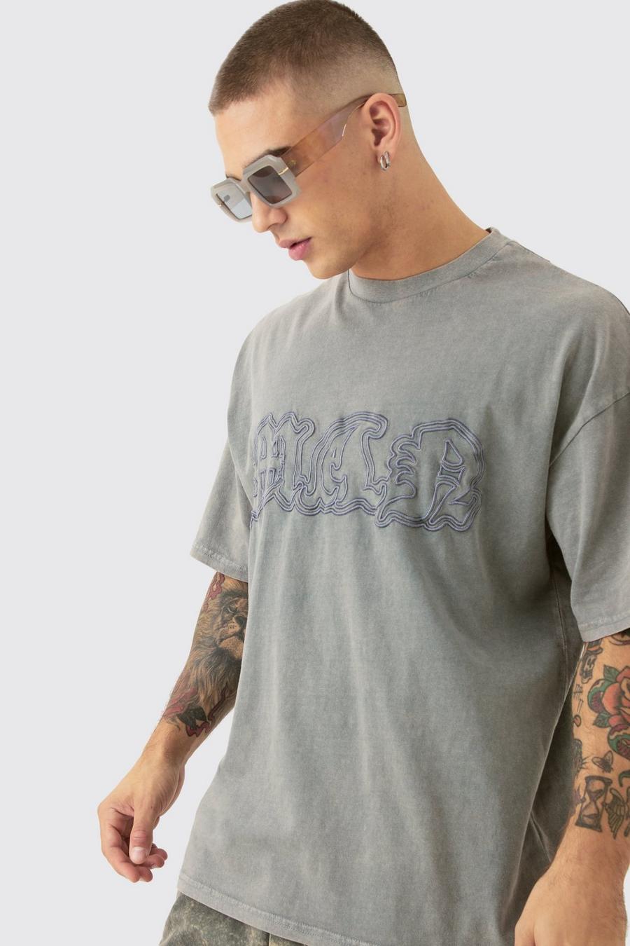 T-shirt oversize in lavaggio acido con ricamo Man e smagliature, Taupe image number 1
