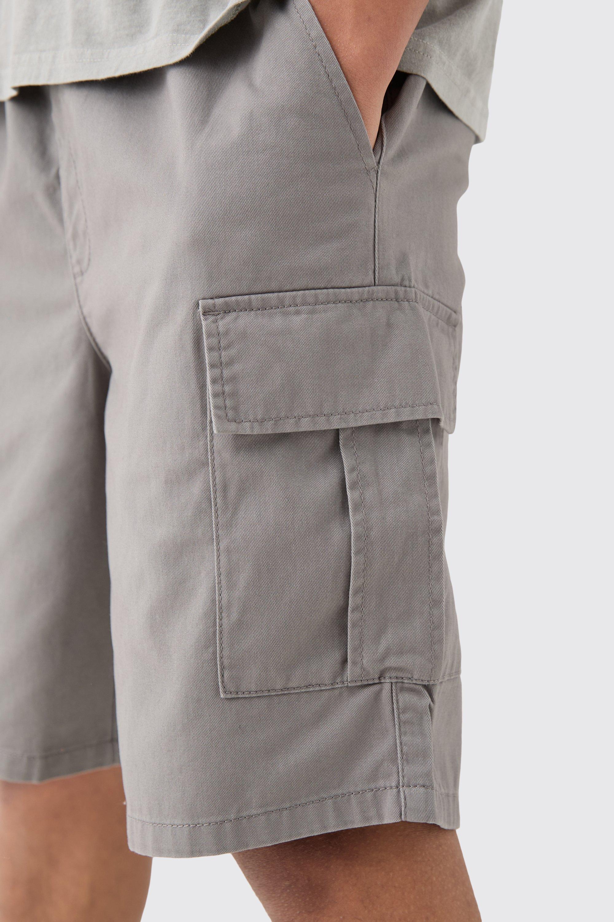 Elasticated Waist Grey Relaxed Fit Cargo Shorts boohoo