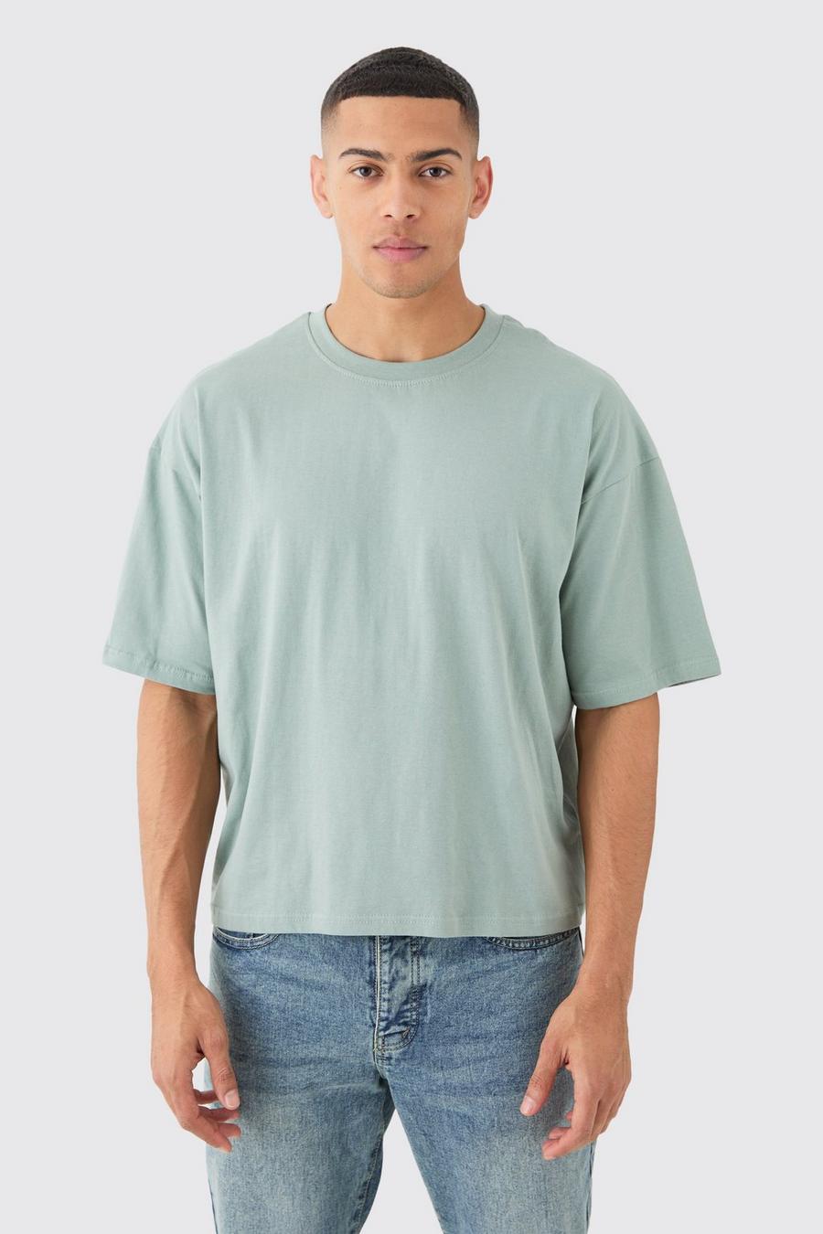 Sage Oversize t-shirt i boxig modell image number 1