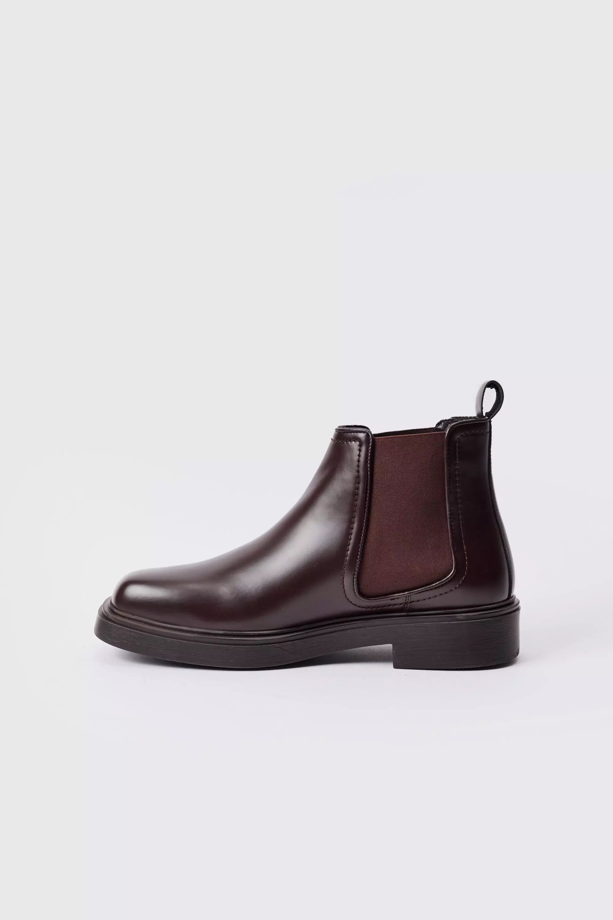 PU Square Toe Chelsea Boot In Brown alternative image