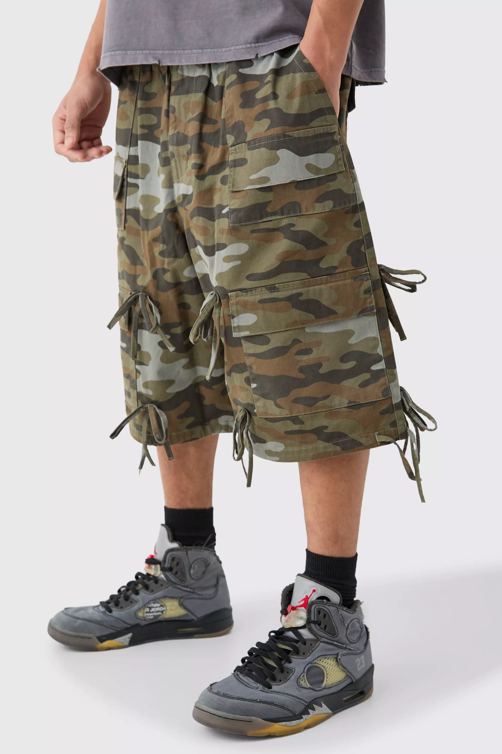 Baggy camo cargo shorts online