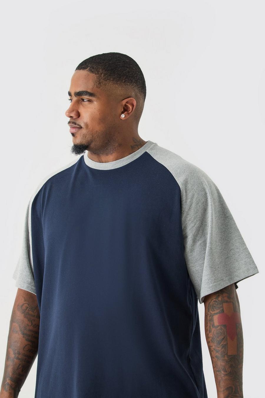 T-shirt Plus Size a blocchi di colore blu navy con dettagli raglan image number 1