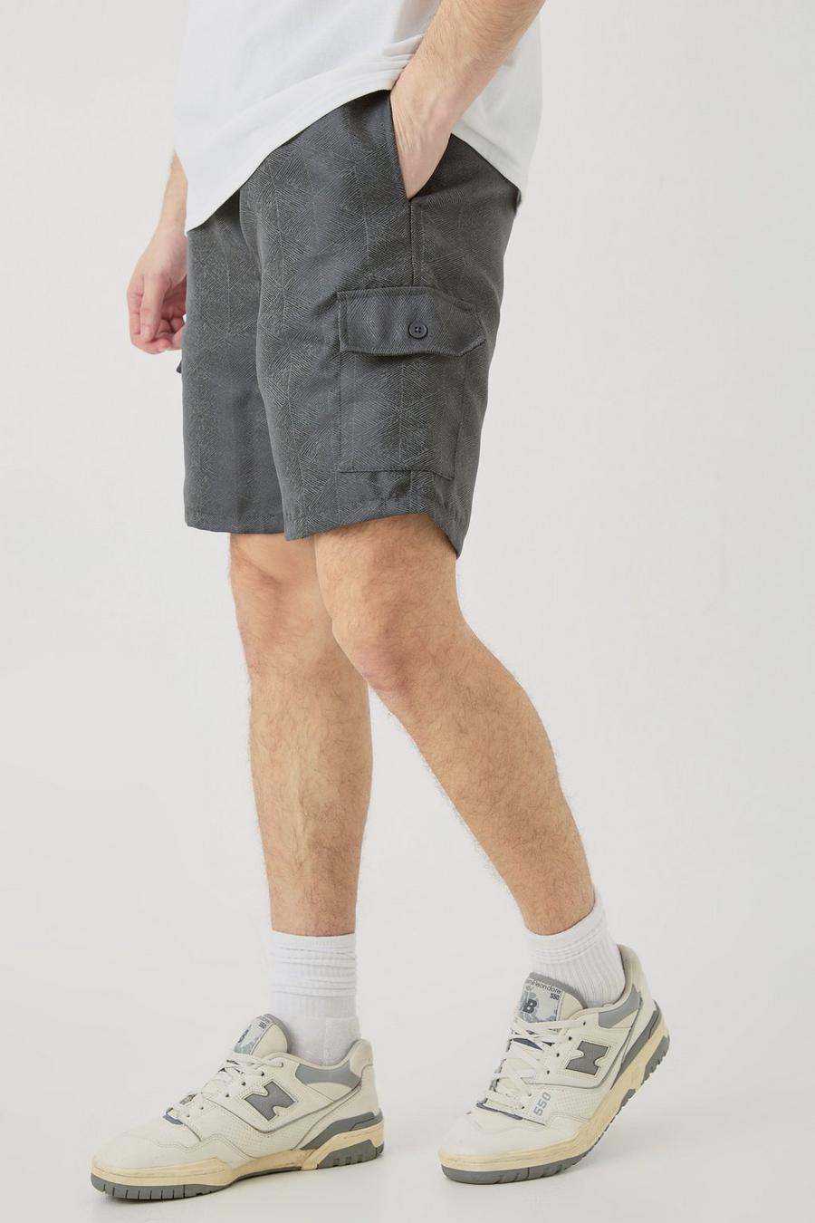 Tall Elasticated Waist Textured Cargo Short In Charcoal