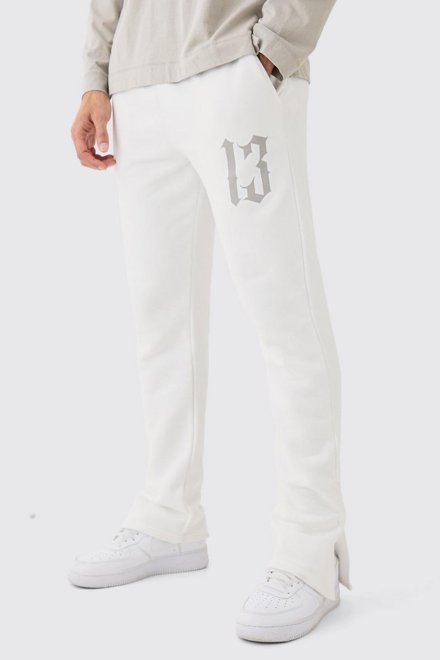 Pantaloni tuta Regular Fit con stampa 13 e spacco sul fondo, Ecru image number 1