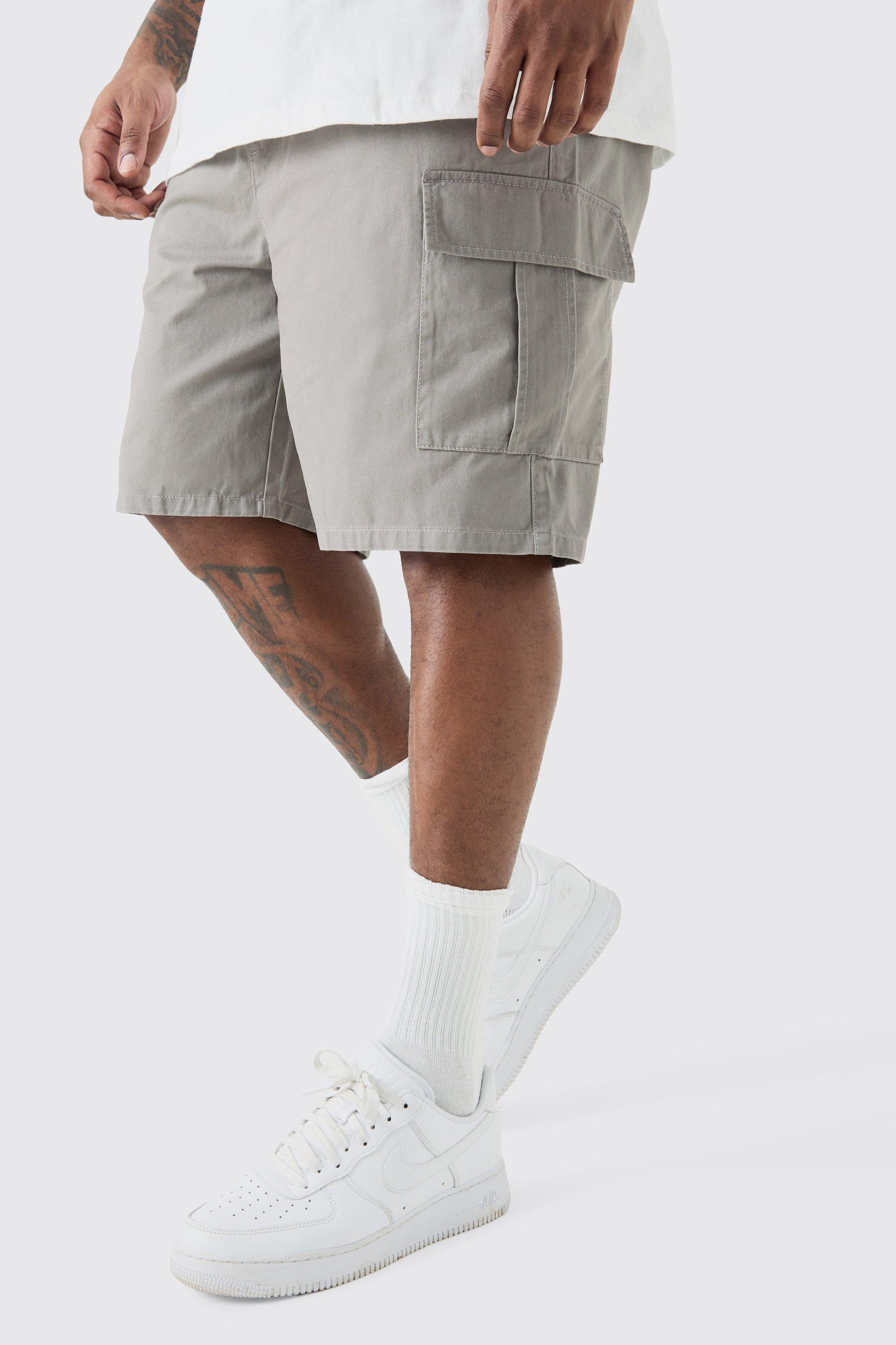 Men's relaxed fit cargo on sale shorts