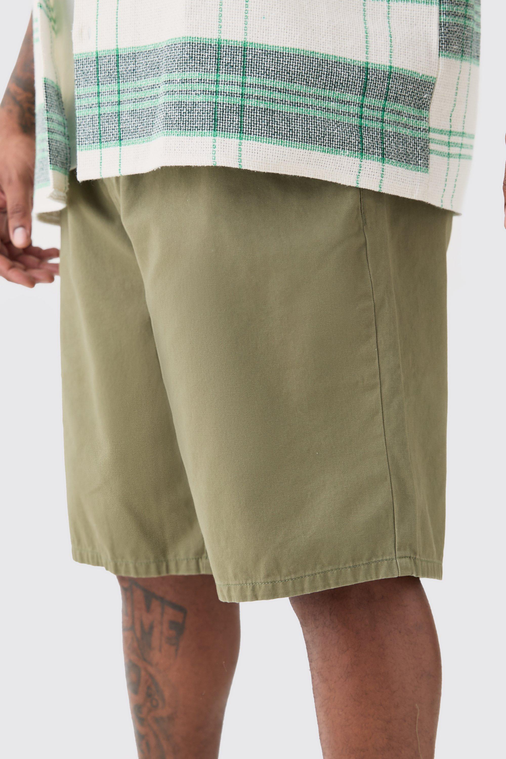 Plus Fixed Waist Relaxed Fit Shorts In Khaki boohoo