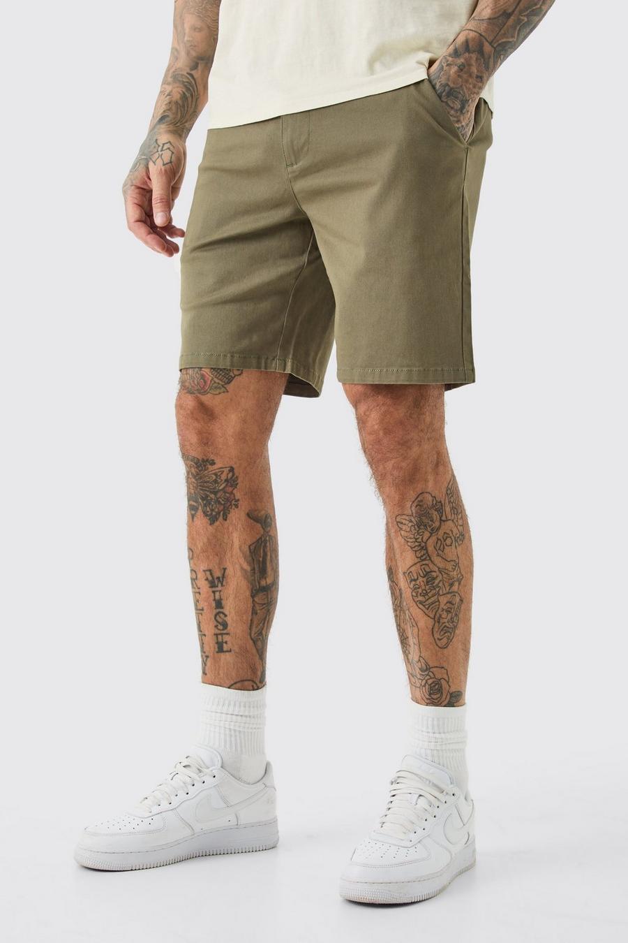 Pantalones cortos Tall chinos ajustados con cintura fija en color caqui, Khaki image number 1
