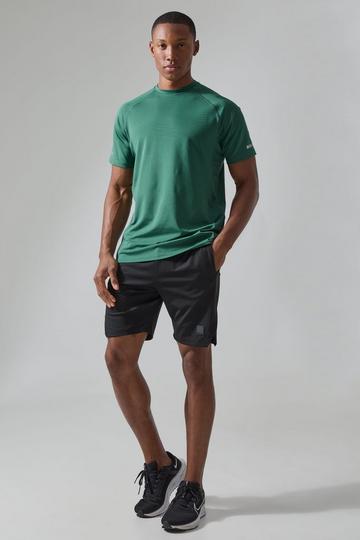 Man Active Performance T-Shirt En Shorts Set green