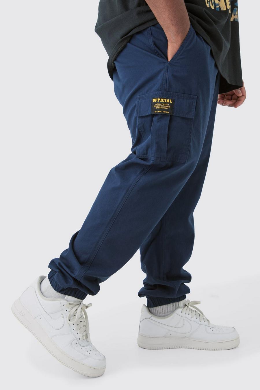 Pantalón Plus cargo ajustado de sarga con cintura elástica y etiqueta, Navy