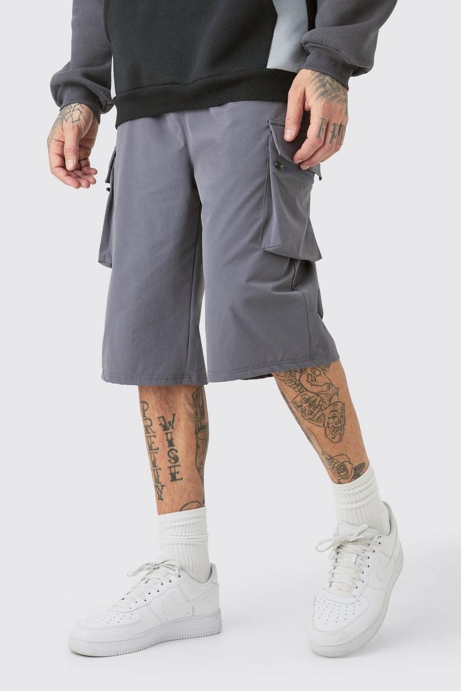 Charcoal Tall Cargoshorts med stretch och ledig passform image number 1