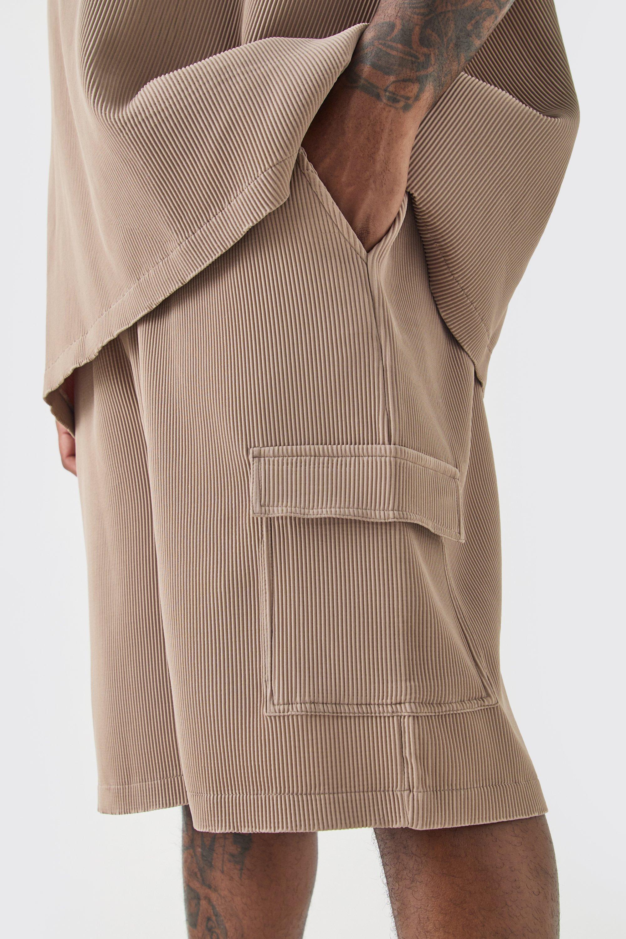 Plus Elasticated Waist Pleated Cargo Short boohoo DK