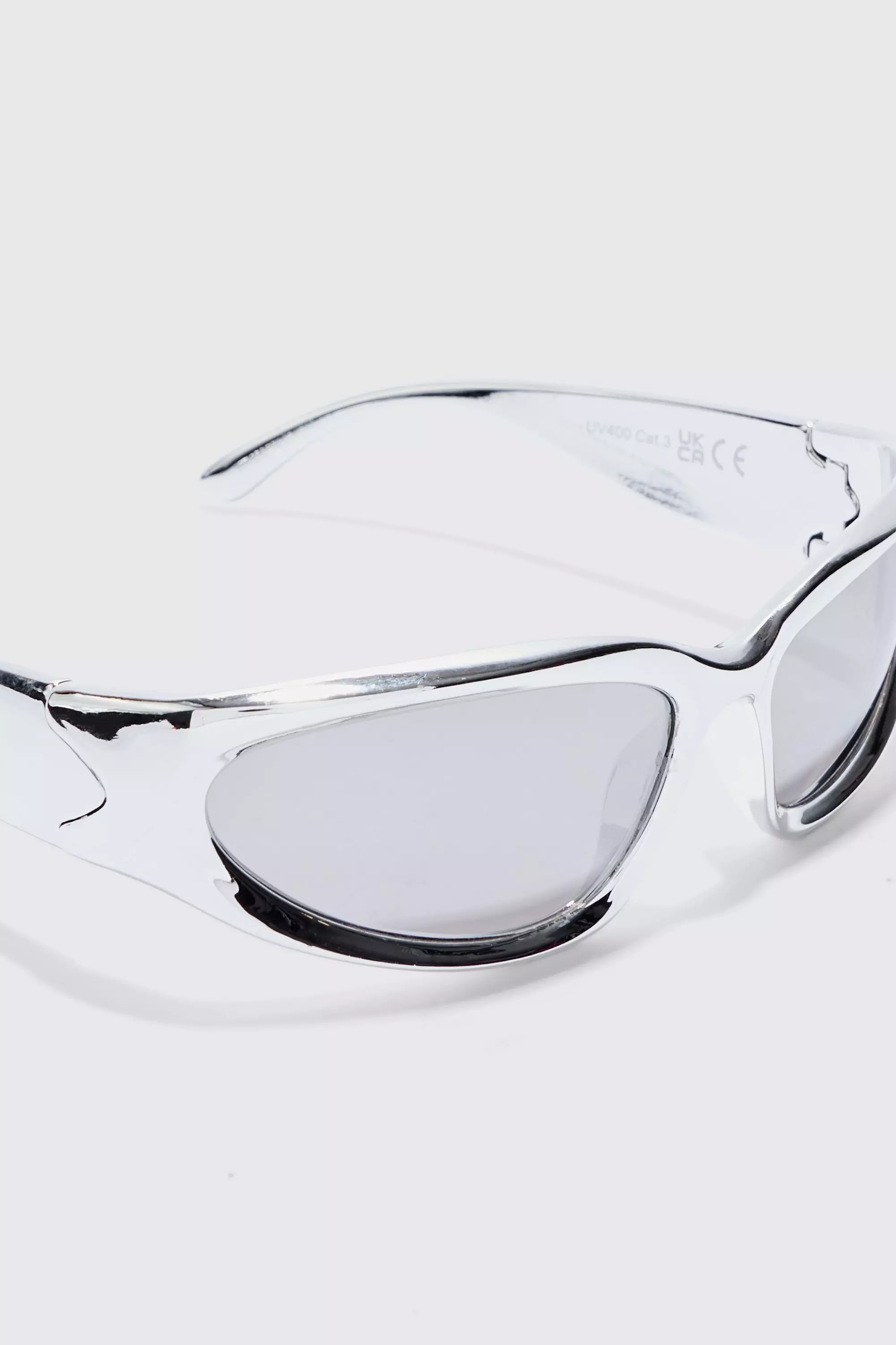 Wrap Around Sunglasses In Silver alternative image