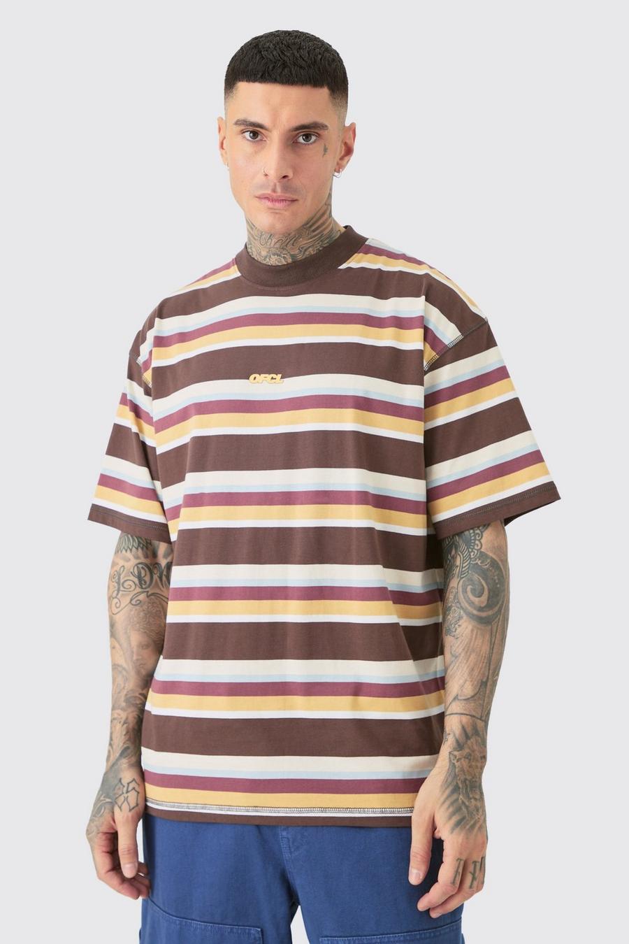 Brown Tall Oversized Dik Gestreept Official T-Shirt Met Kaart image number 1