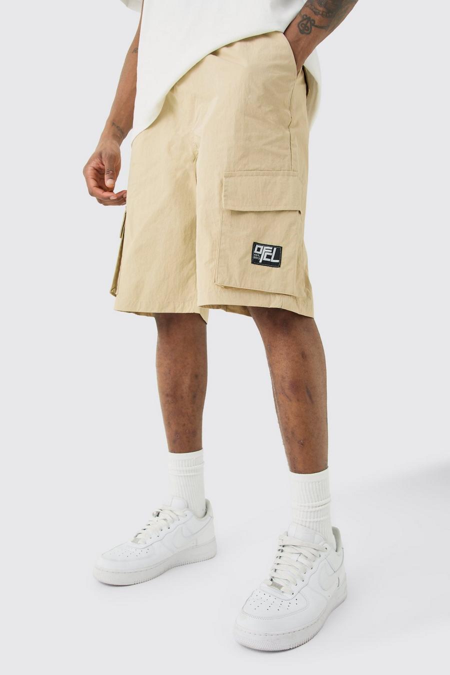 Tall Ofcl Nylon Cargo-Shorts mit elastischem Bund, Stone image number 1