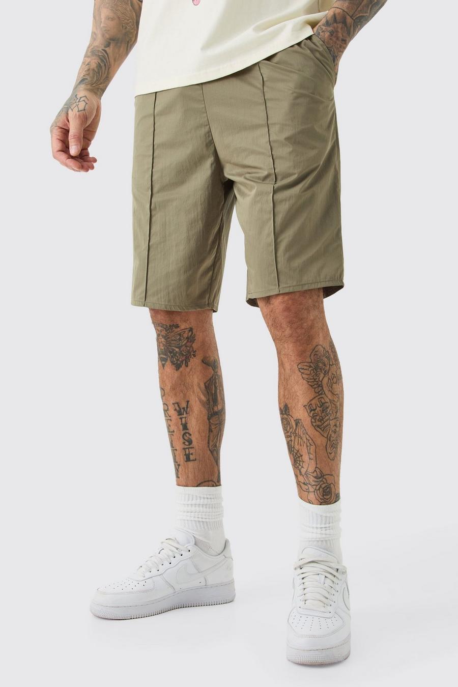 Khaki Tall Nylon Shorts Met Elastische Taille, Biezen En Naaddetail