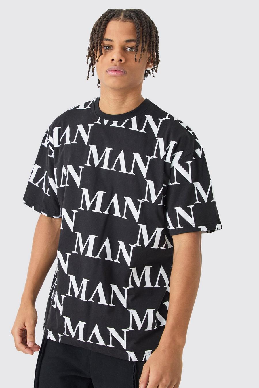 Camiseta oversize MAN con estampado de letras romanas, Black image number 1