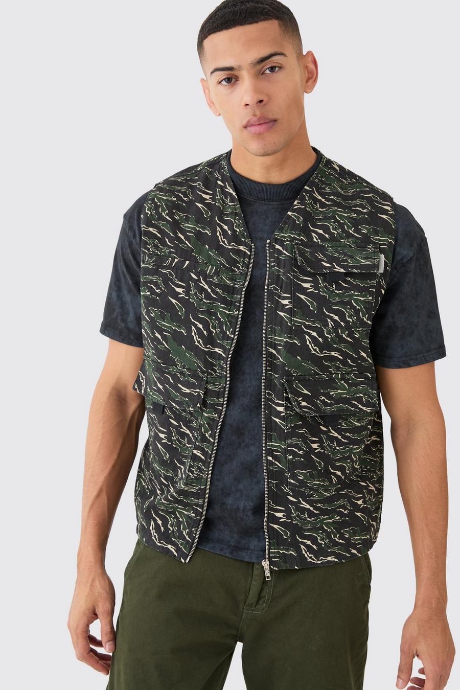 Camo Twill Utility Vest In Black image number 1
