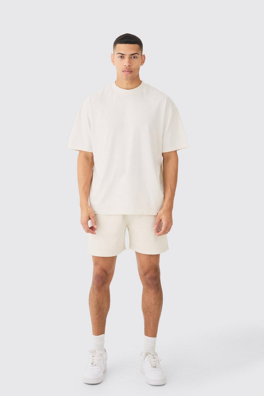 Ecru Oversize t-shirt och shorts i tjockt tyg med hög halsmudd