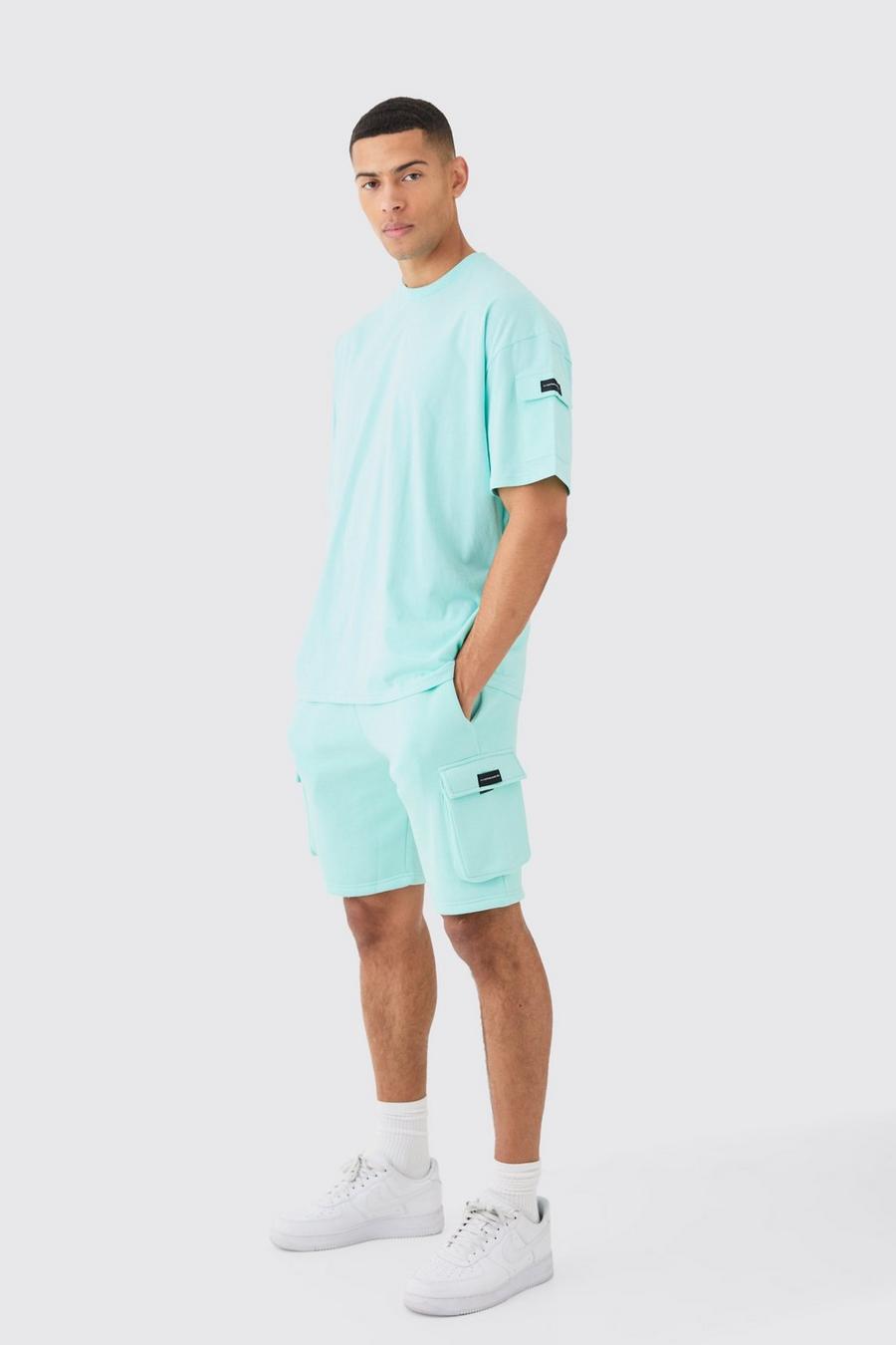 Man Oversize Cargo T-Shirt & Slim-Fit Shorts, Blue image number 1