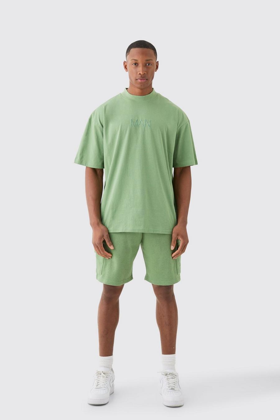 Set T-shirt Man oversize con girocollo esteso & pantaloncini Cargo, Sage