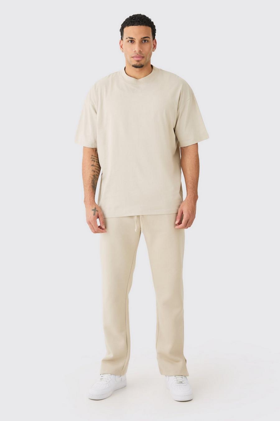 Set T-shirt oversize con firma Man e girocollo esteso & pantaloni tuta, Stone image number 1