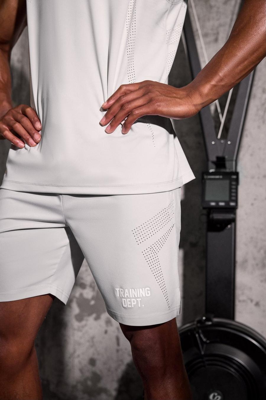 Light grey Active Training Dept Perforerade shorts i vävt tyg med stretch image number 1