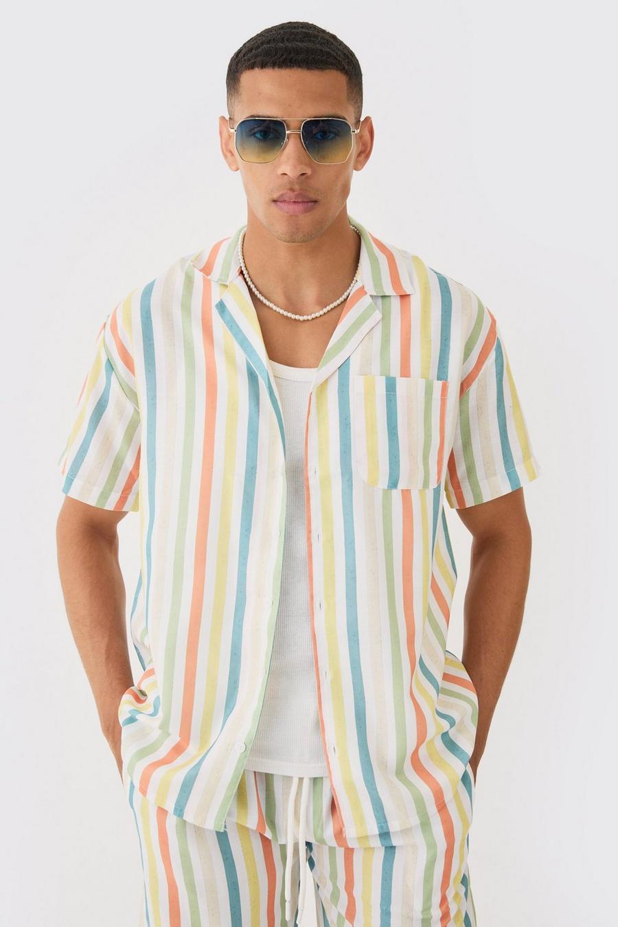 Multi Oversize kortärmad skjorta med bowlingkrage image number 1