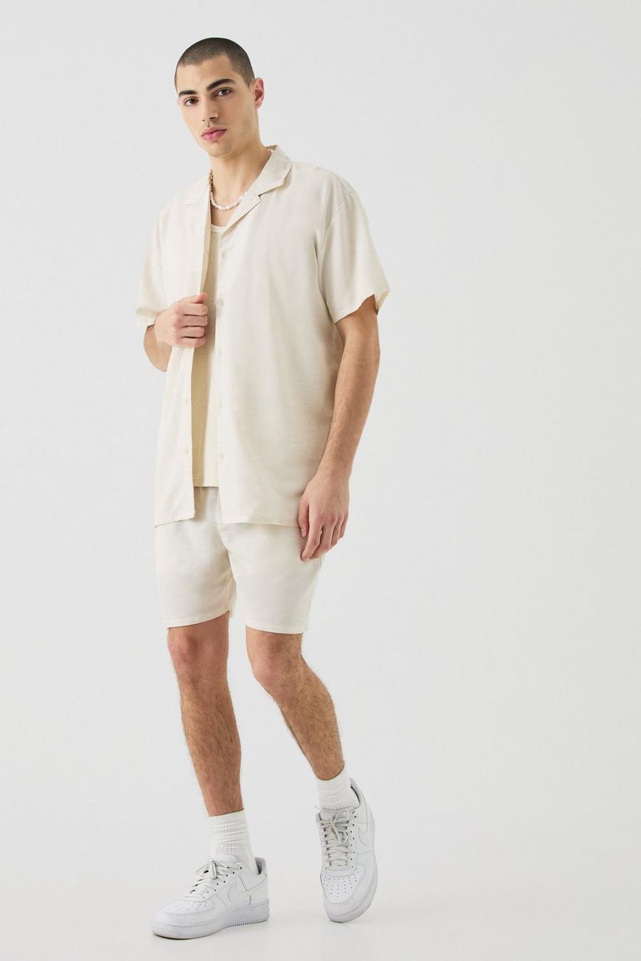 Natural Oversize kortärmad skjorta och shorts i linnetyg image number 1