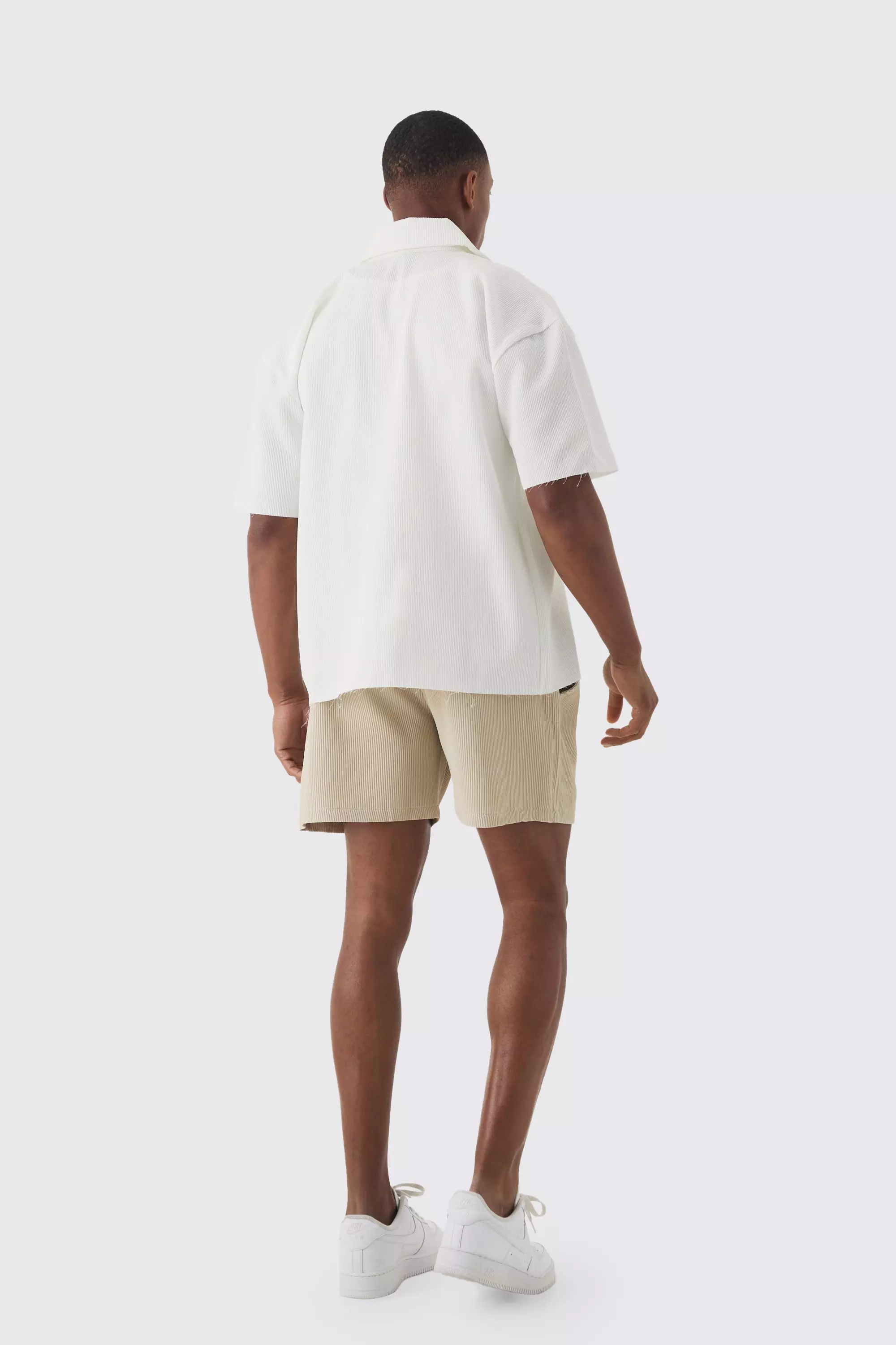 Stone Elasticated Waist Pleated Drawcord Shorts صورة بديلة