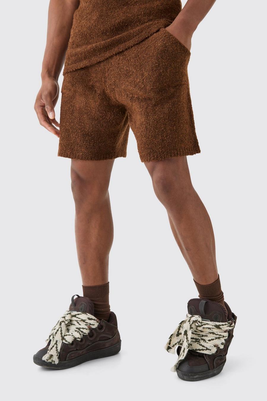 Chocolate Stickade shorts i bouclé med ledig passform image number 1