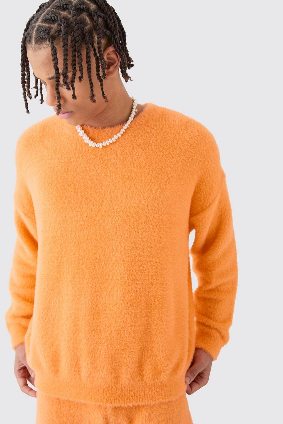 Kastiger flauschiger Pullover in Orange