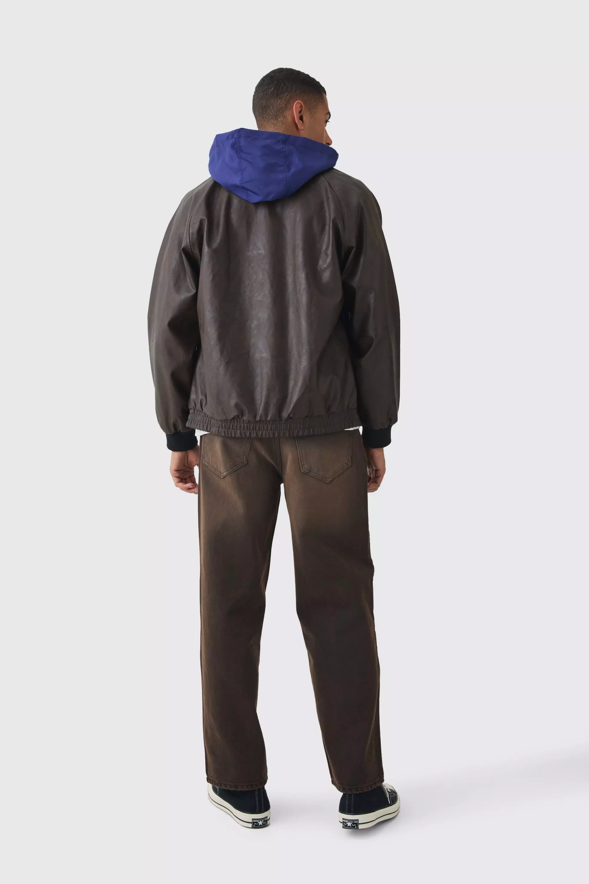 Collared Pu Bomber Jacket With Detachable Hood In Brown صورة بديلة
