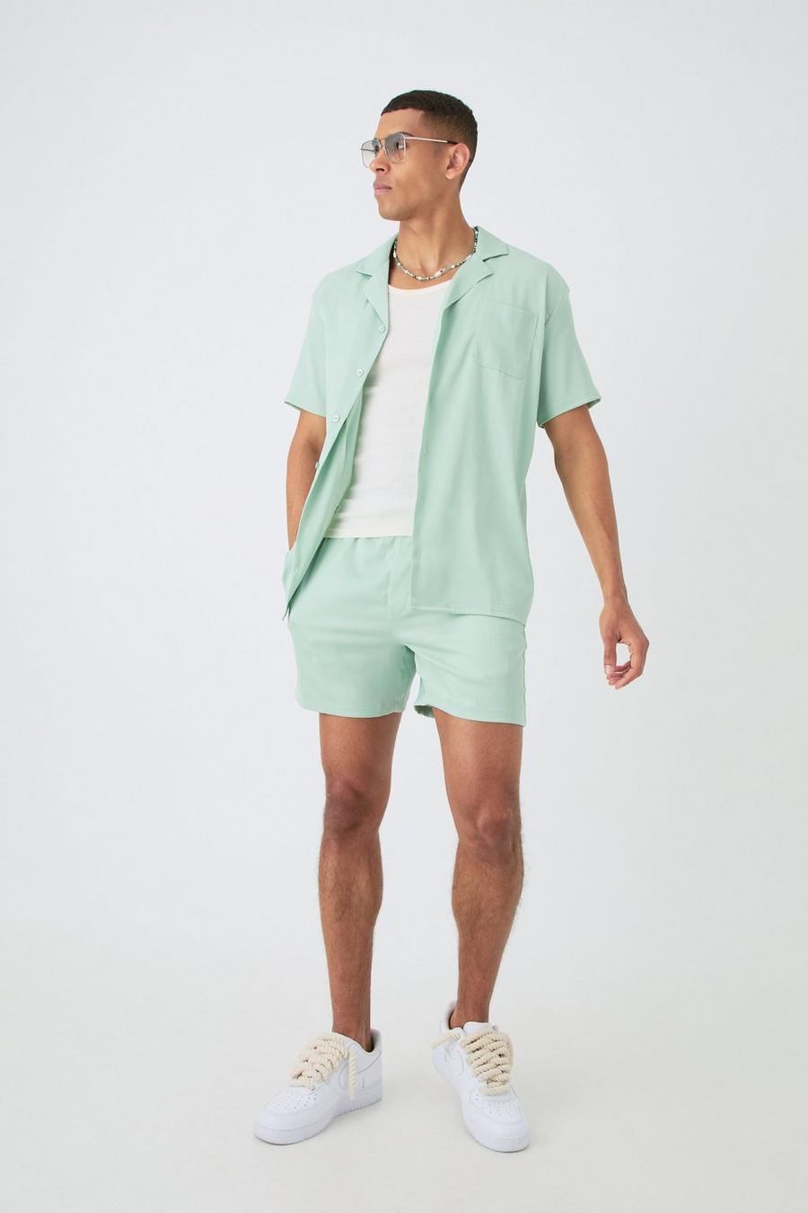 Conjunto oversize de pantalón corto y camisa de manga corta y raso, Green