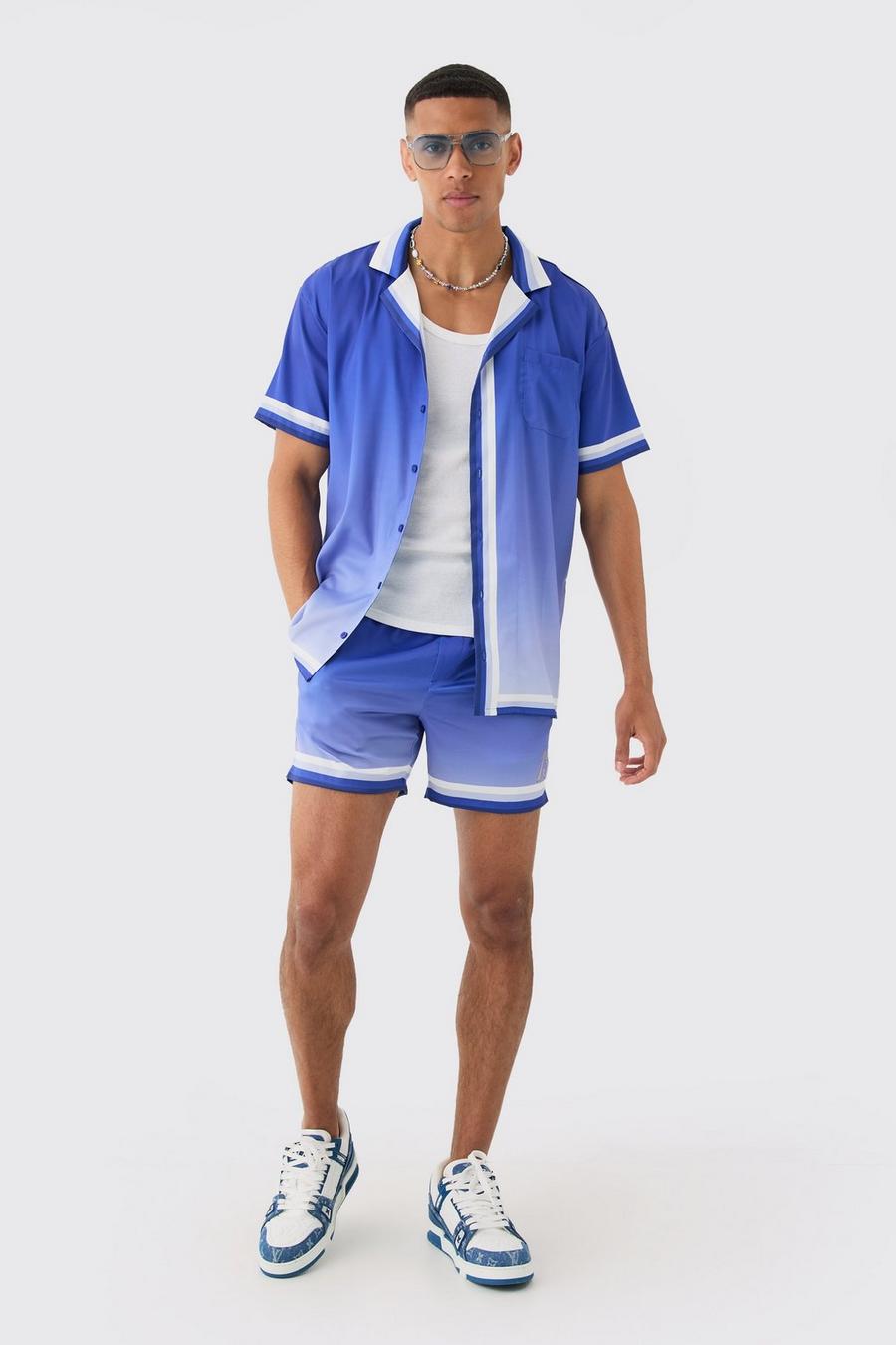 Blue Oversized Satijnen Ombre Overhemd Met Korte Mouwen En Shorts Set