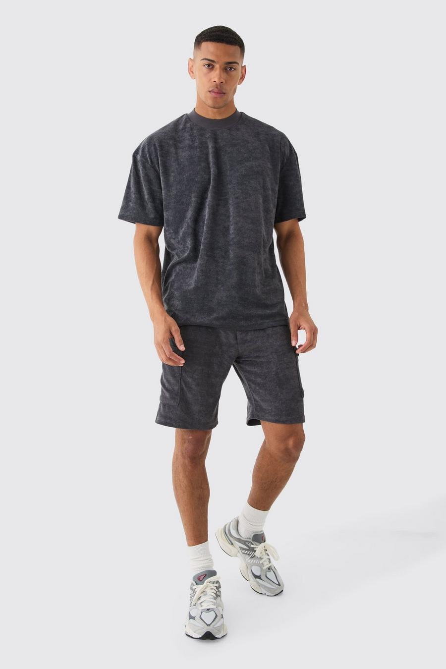Pantalón corto cargo y camiseta oversize de felpa con cuello extendido, Charcoal image number 1