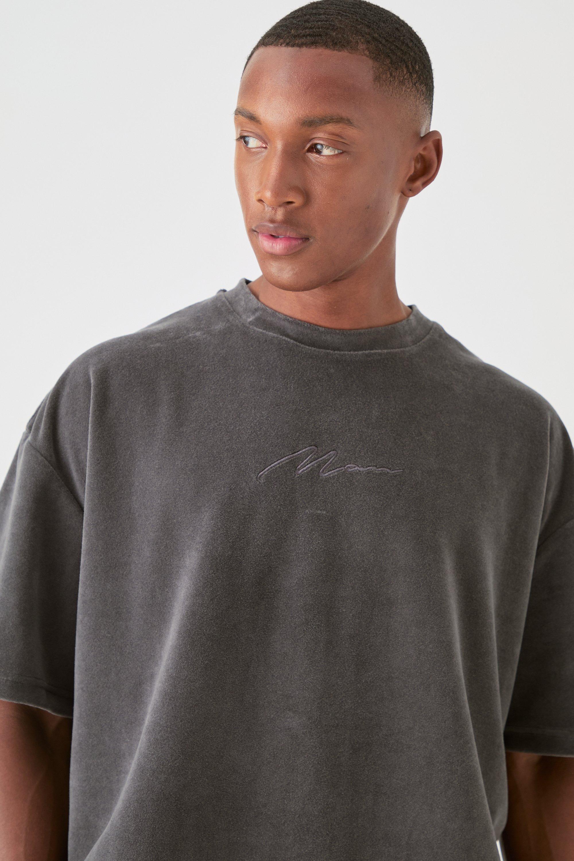 Man Velour Oversized T-shirt & Pintuck Shorts Set | boohoo