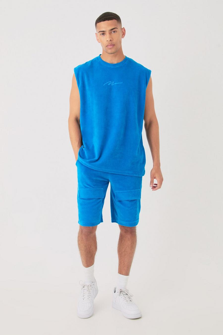 Cobalt MAN Oversize linne och shorts i velour image number 1