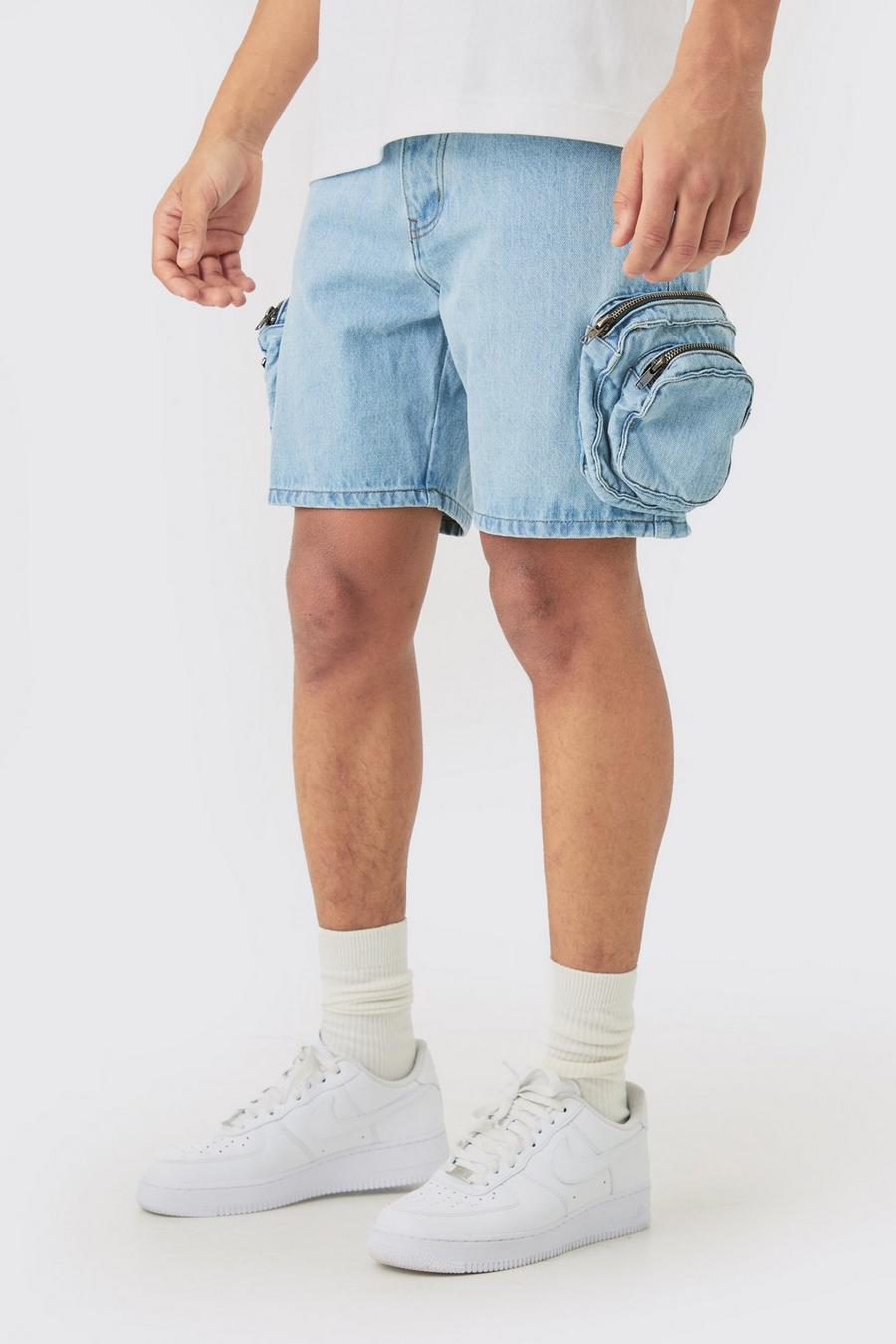 Pantalones cortos vaqueros ajustados con bolsillos cargo 3D en azul claro, Light blue image number 1