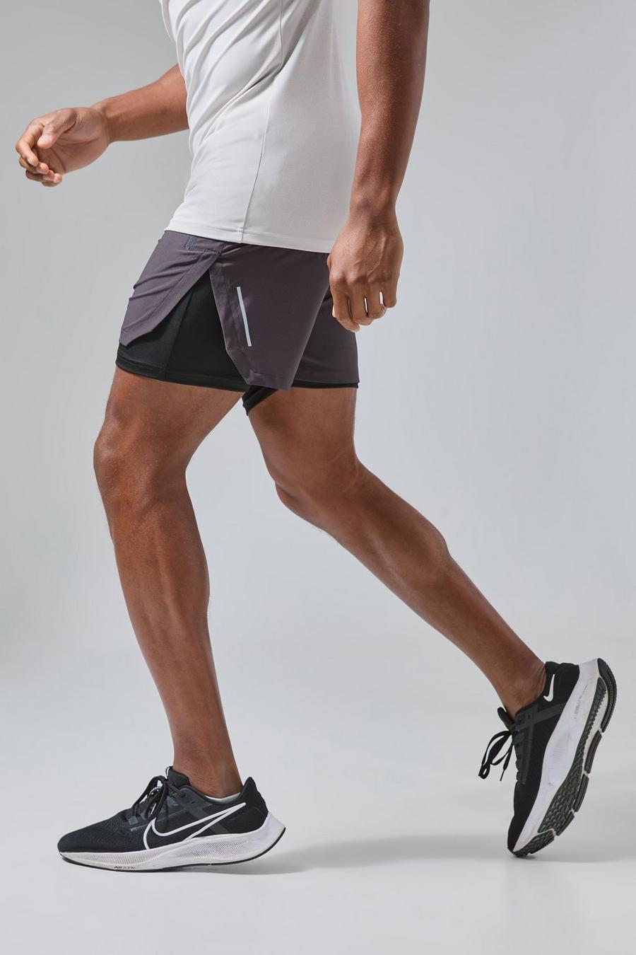 Charcoal MAN Active 2-i-1 Shorts med slitsar