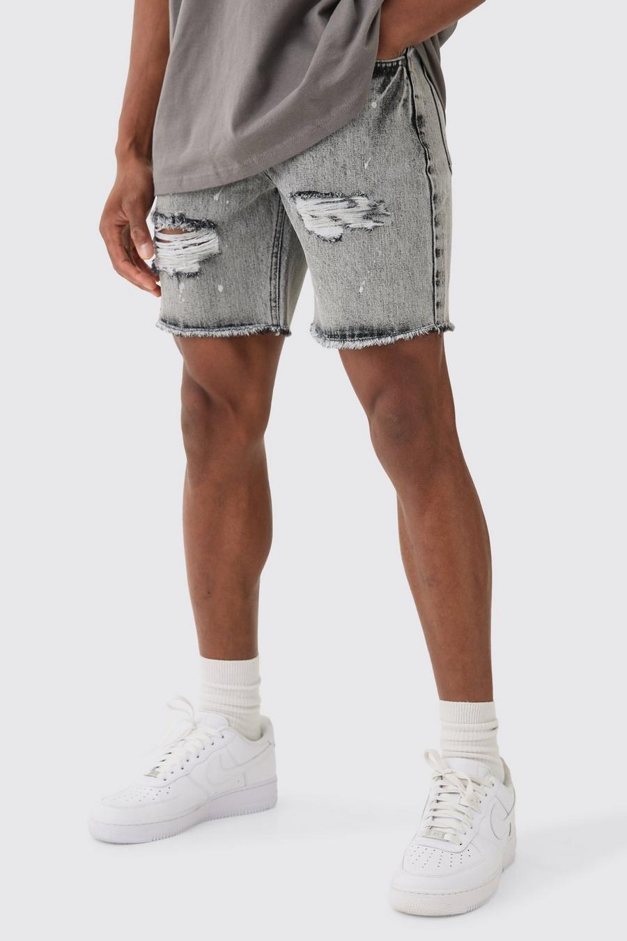 Pantalones cortos vaqueros ajustados sin tratar rotos con salpicaduras de pintura en gris hielo, Ice grey image number 1
