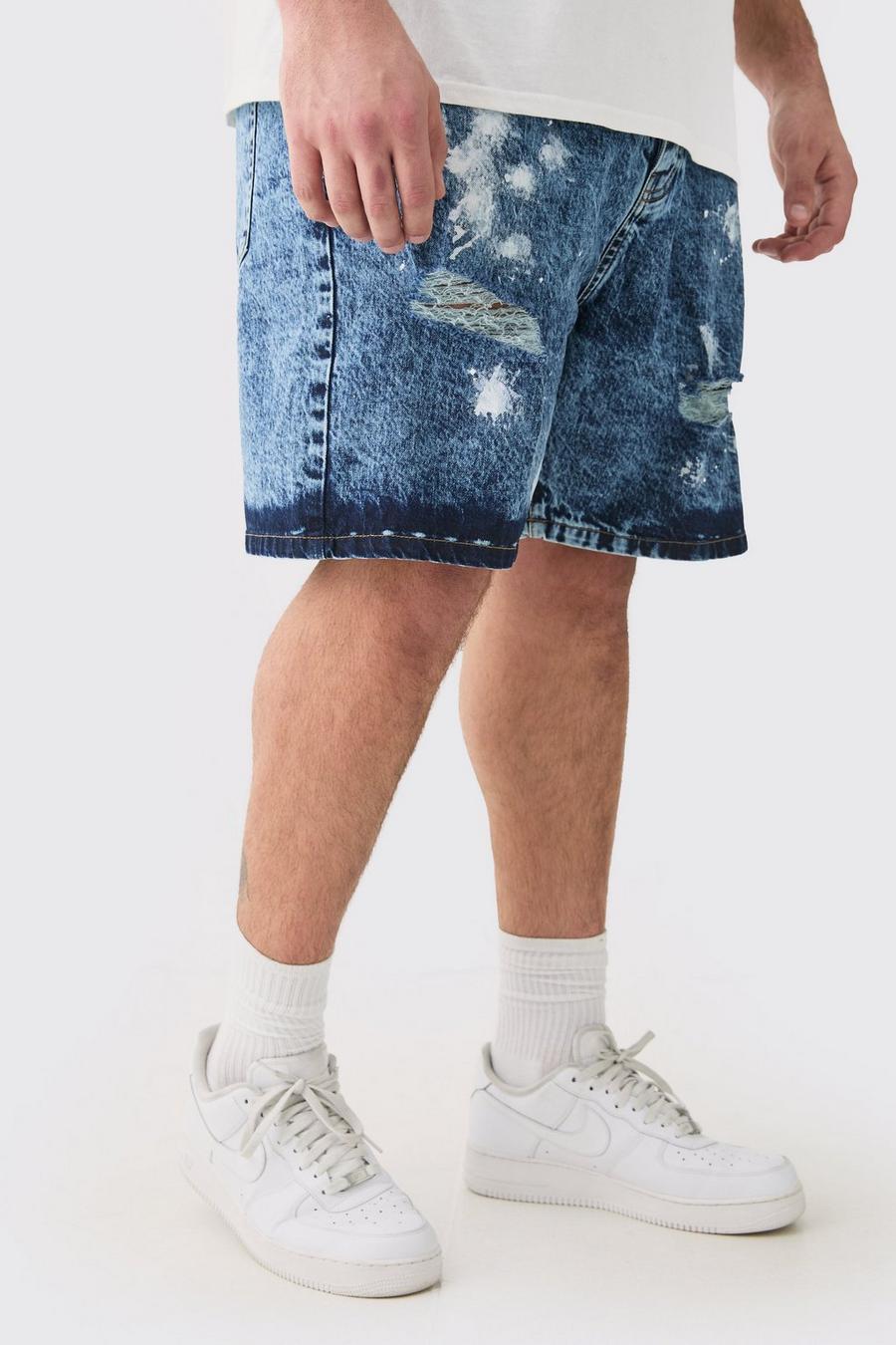 Plus lockere Shorts mit Indigo-Waschung und Farbspritzern image number 1