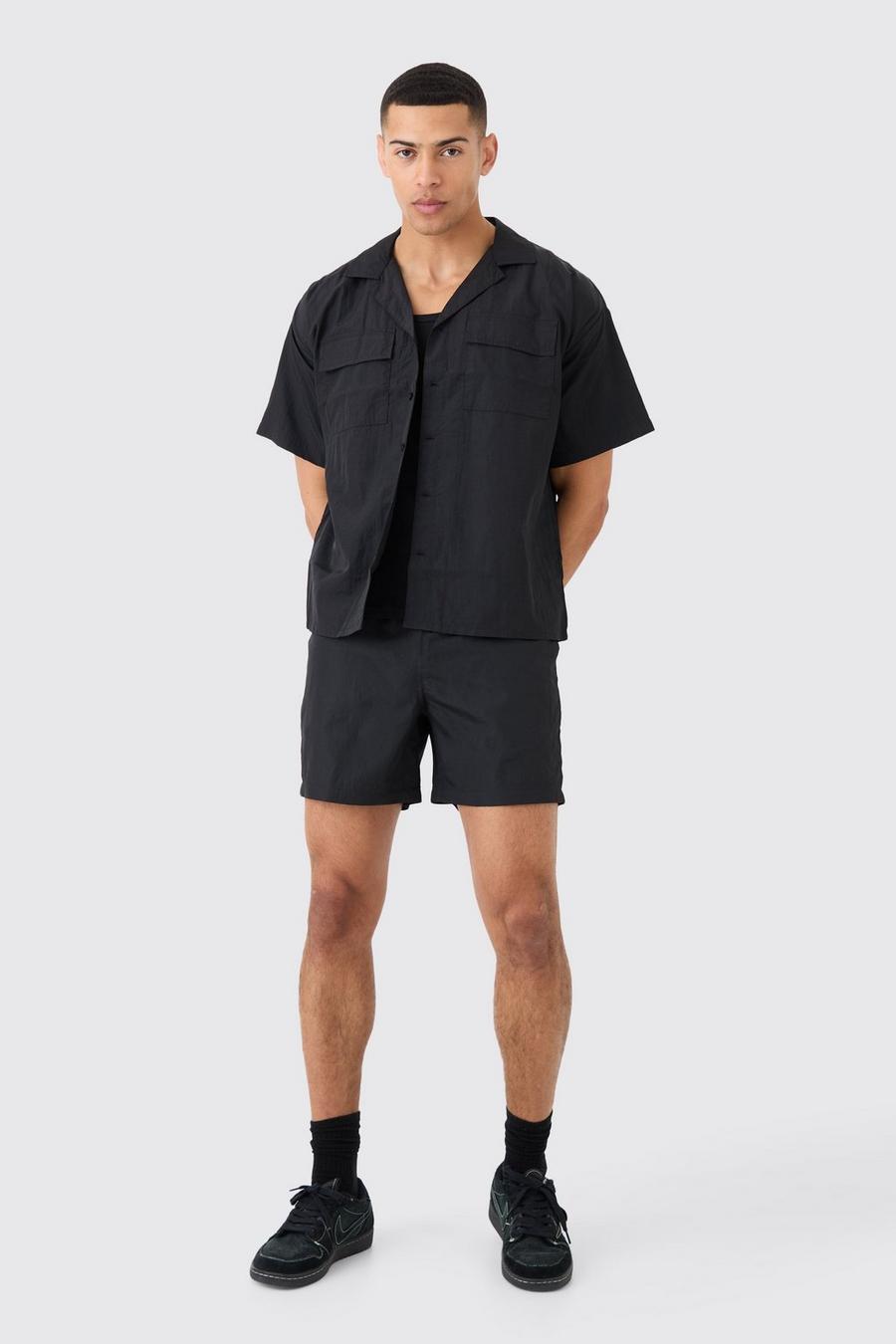 Black Gekreukeld Overhemd Met Nylon Zakken En Shorts Set